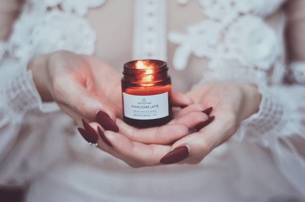 swieczka-sojowa-waniliowe-latte
